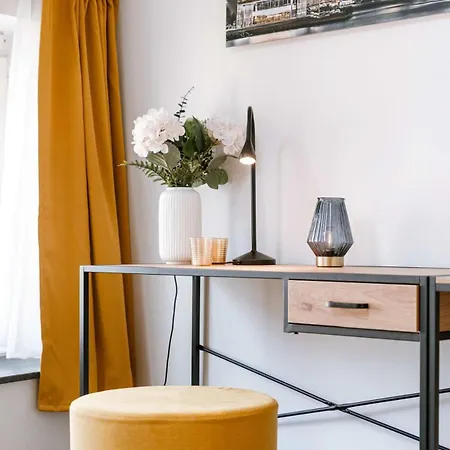 Pleasant Near The Center Of Apartamento *