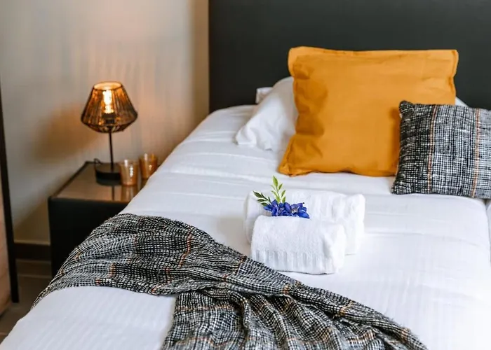 Pleasant Near The Center Of Apartamento Gante