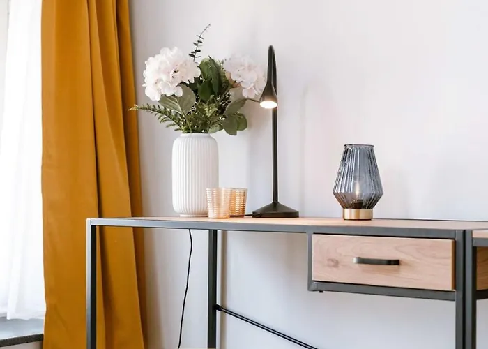 Pleasant Near The Center Of Apartamento *