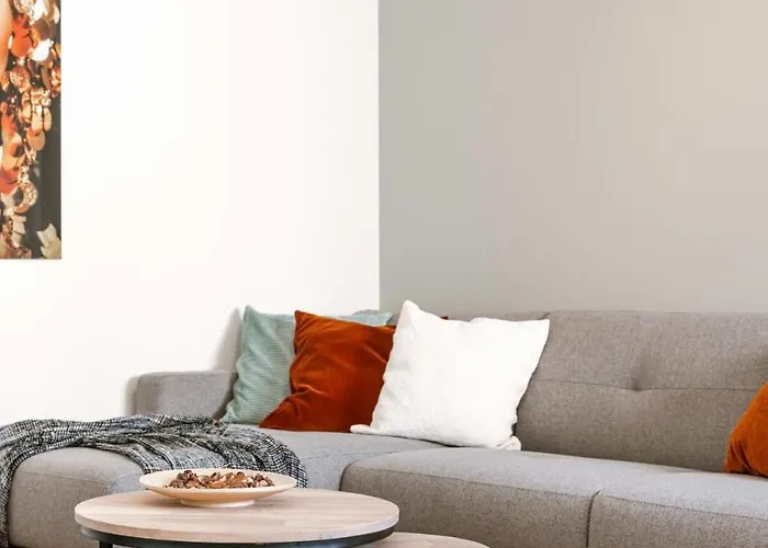 Pleasant Near The Center Of Apartamento *