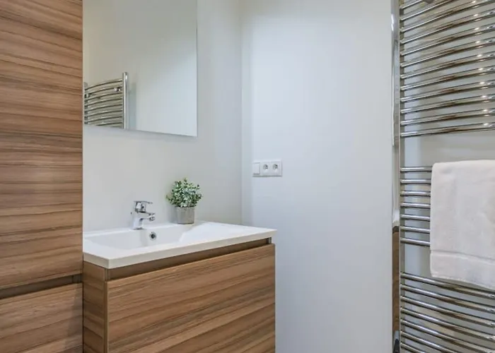 Pleasant Near The Center Of Apartamento *