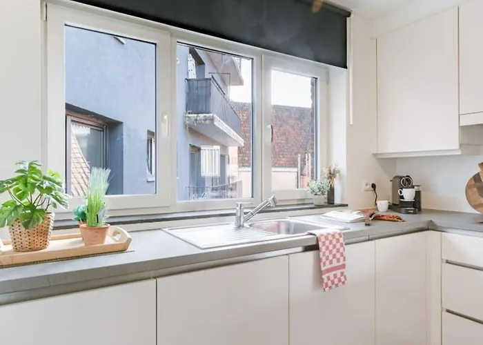 Pleasant Near The Center Of Apartamento *