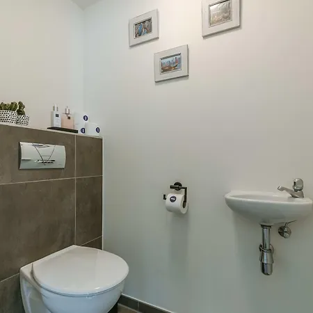 Pleasant Near The Center Of Apartment Ghent